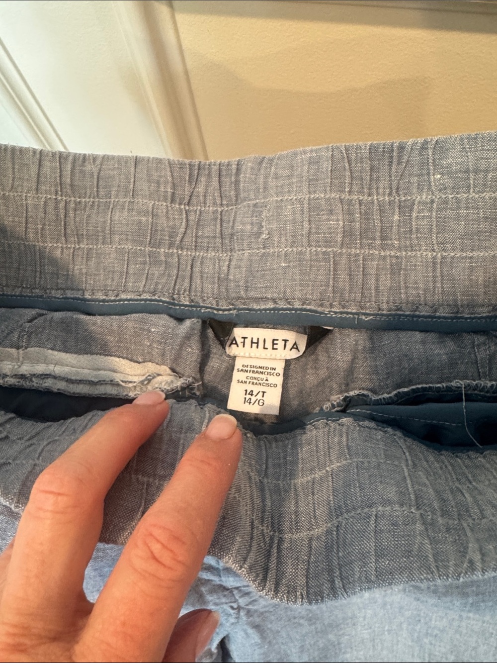 Athleta retreat, linen Light Blue Women's Joggers - Casual Drawstring Waist - Picture 3 of 4